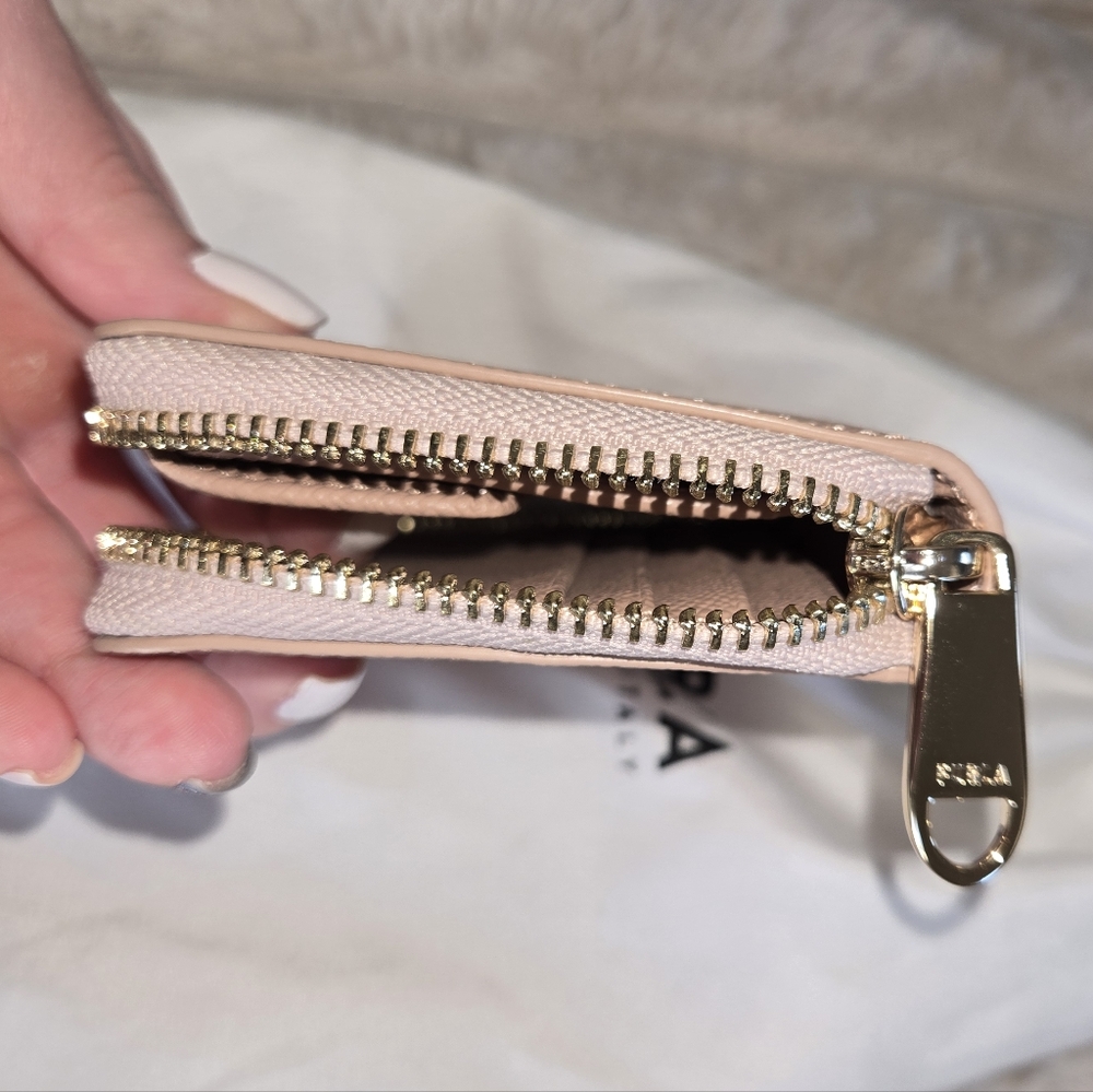 NWOT FURLA SMALL ZIP AROUND WALLET 💕 - Picture 8 of 8